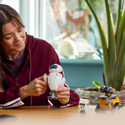 Thumbnail 8 de LEGO Disney Pixar WALL-E e EVE – Kit di Modellismo per Adulti da Esposizione (43279)