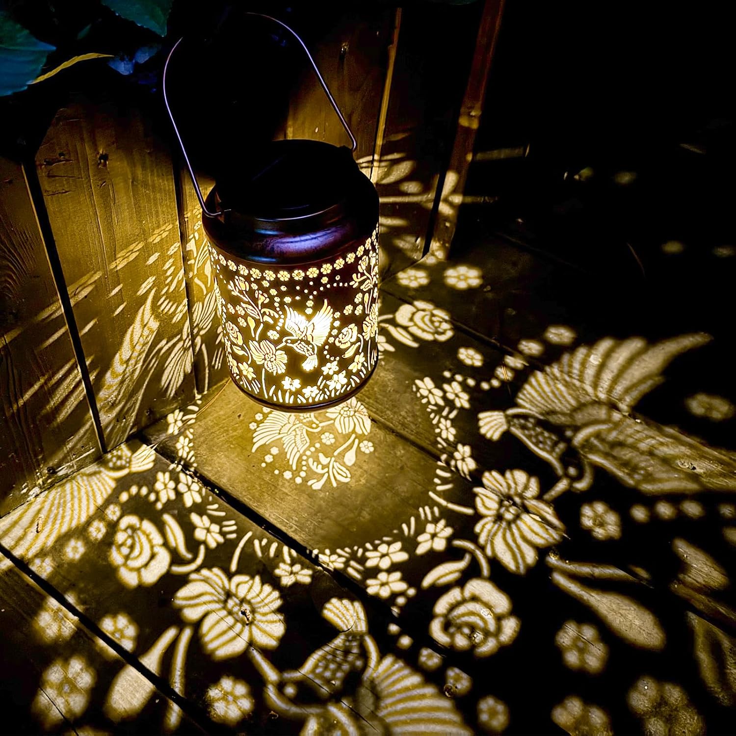 Thumbnail 6 de Hummingbird Solar Lantern Garden Ornament