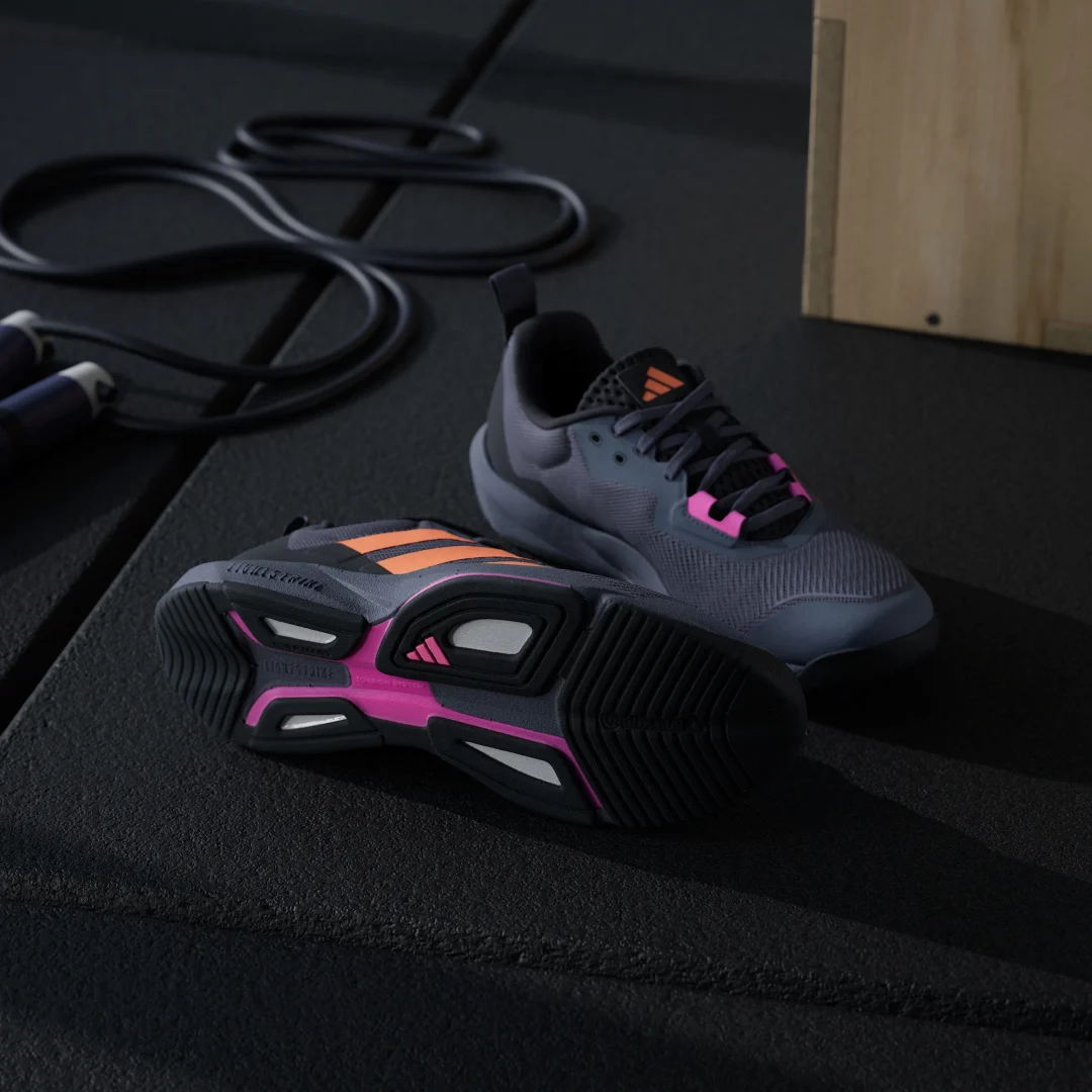 Detalle de Adidas Zapatilla Rapidmove 2: gris práctico para uso diario y entrenamiento ligero