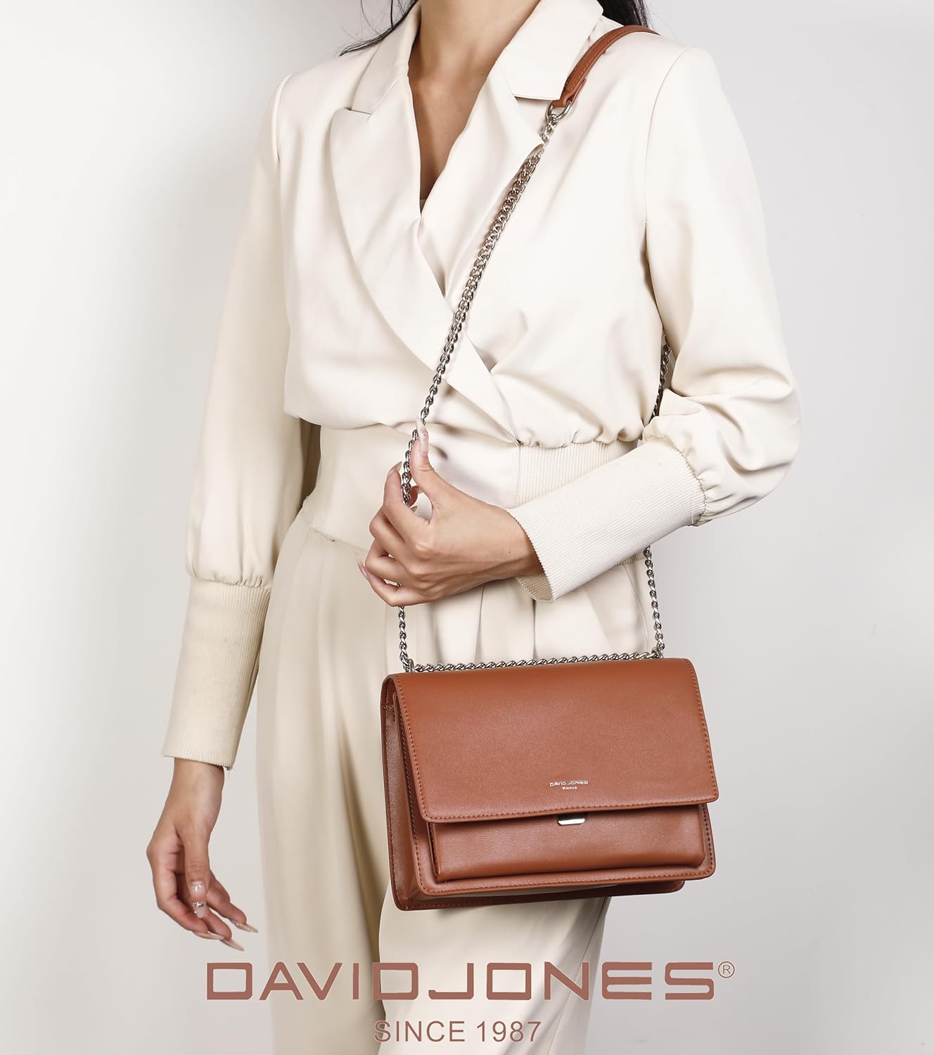 Thumbnail 2 de David Jones sac bandoulière femme rigide en PU imitation cuir noir à chaînes