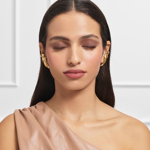 Detalle de L'Oréal Paris Le Shadow Stick 420 Brown Bliss: sombra de ojos en formato stick para looks versátiles