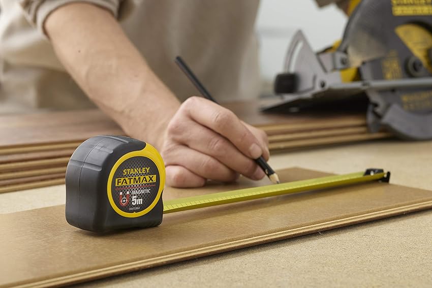 Detalle 2 de STANLEY FATMAX FMHT0-33864 Flexómetro 5 m 📏