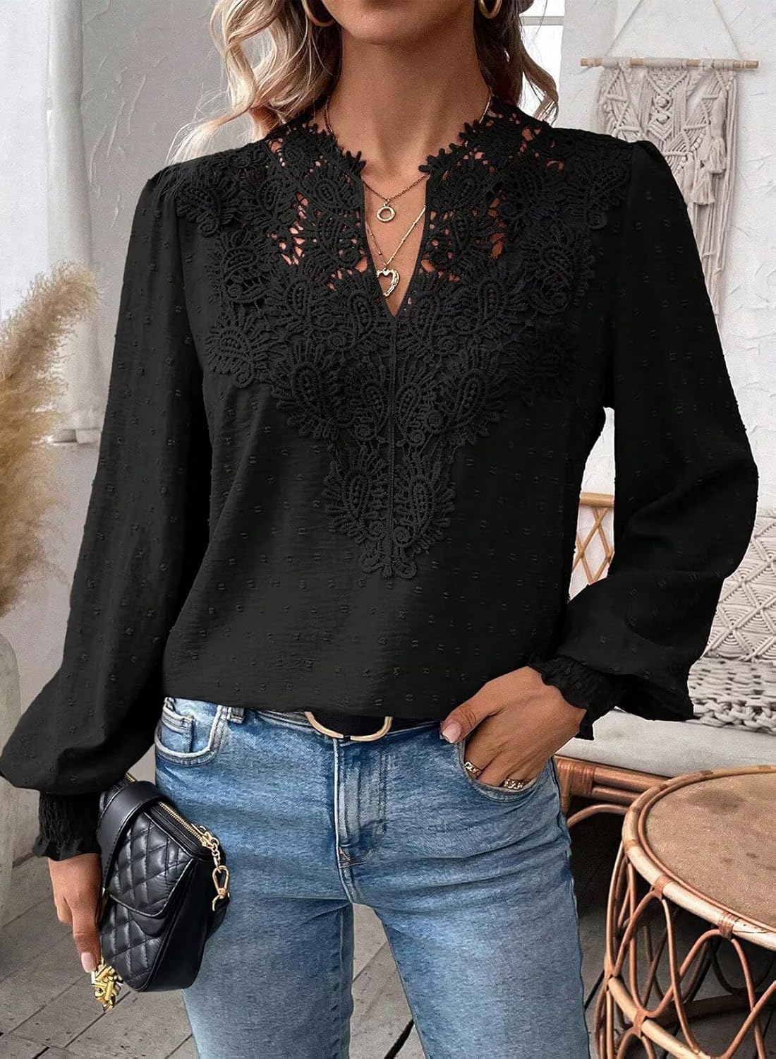 Thumbnail 3 de Womens Swiss Dot Boho V Neck Blouse 2026 🎀