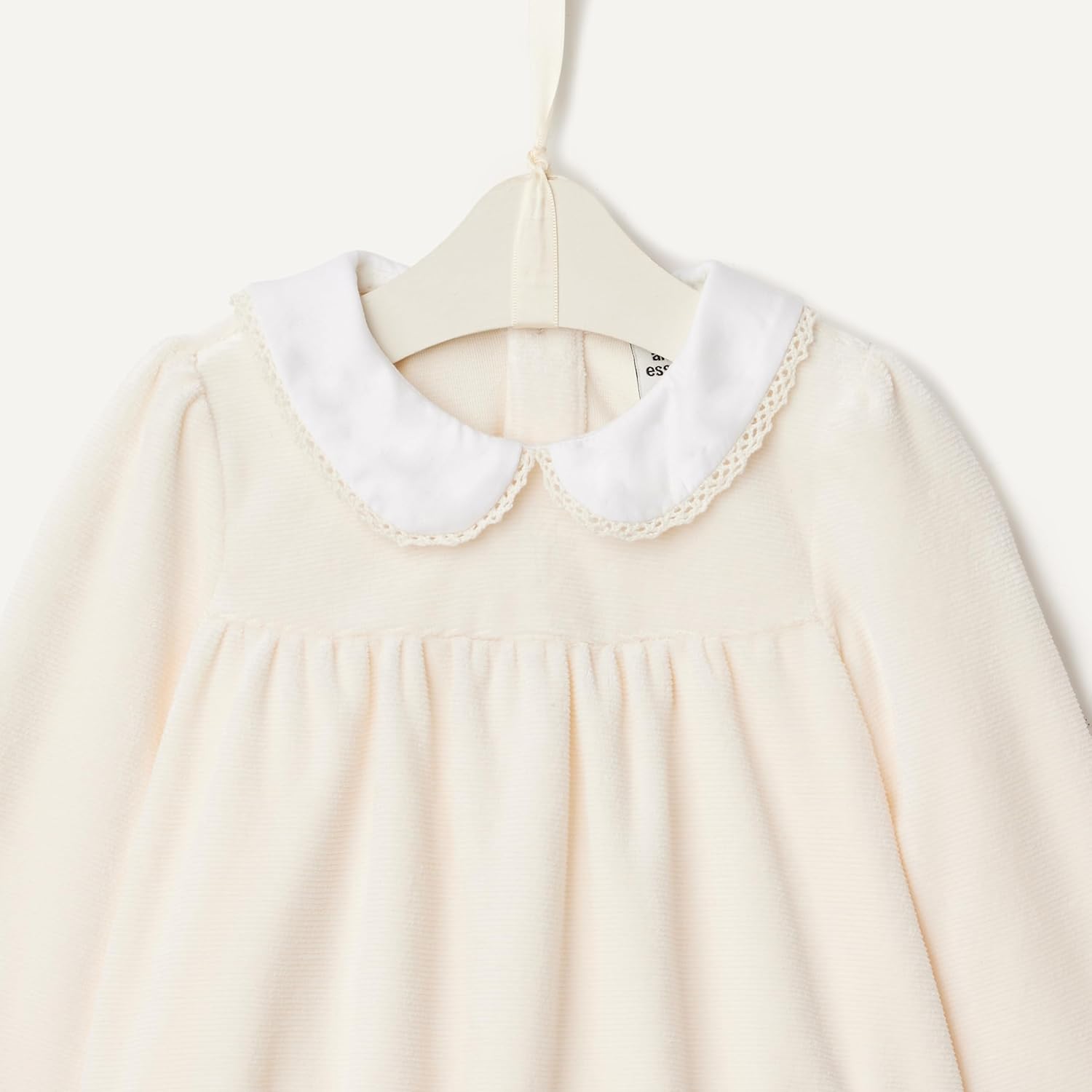 Thumbnail 4 de Amazon Essentials x Sofia Grainge Toddlers & Baby Girls’ corduroy velour set