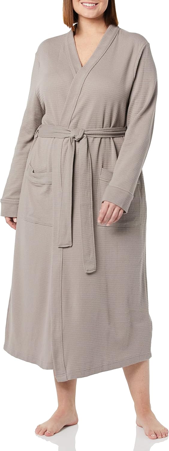 Detalle 2 de Peignoir long en tissu nid d’abeille léger Amazon Essentials pour femme (grandes tailles)
