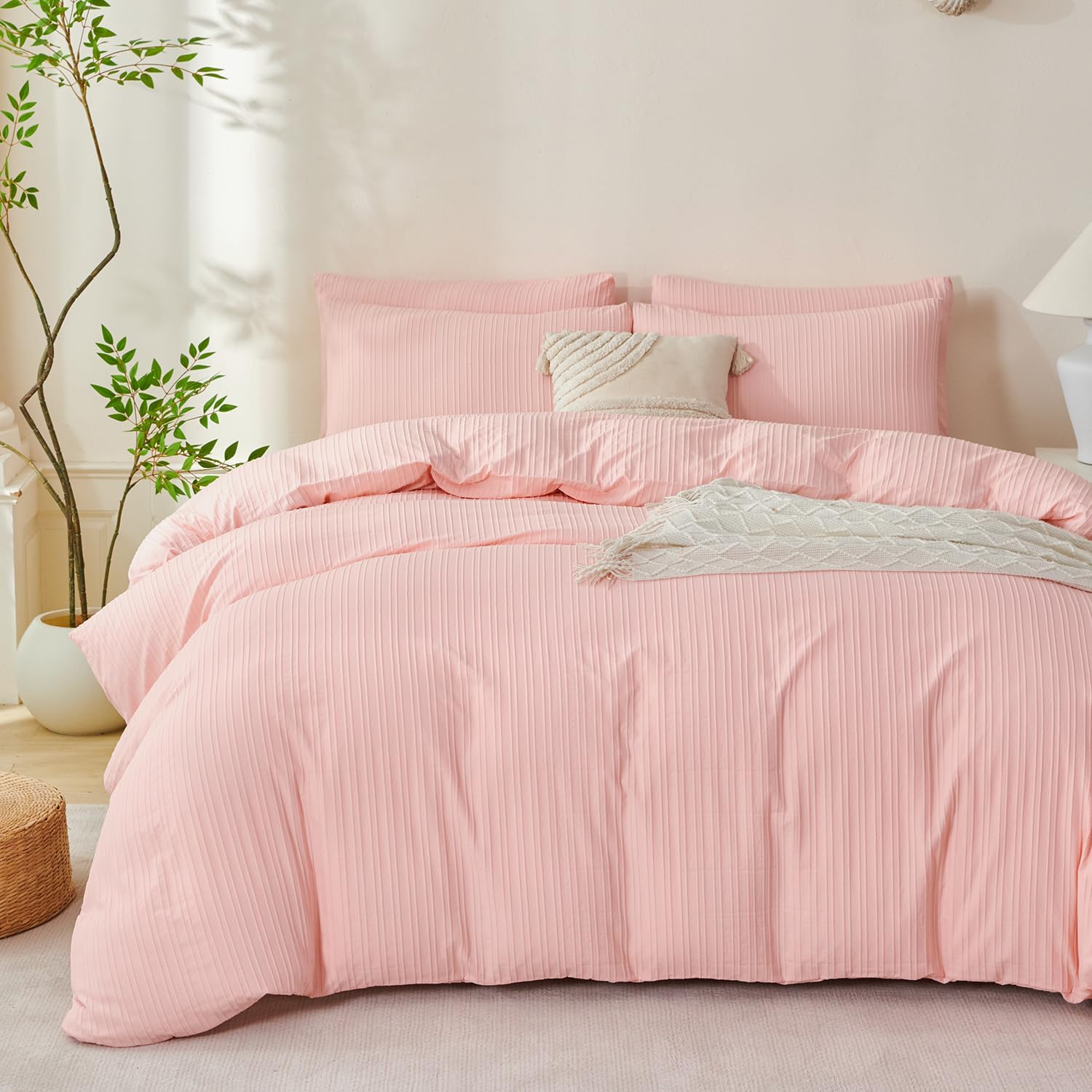 Thumbnail 6 de TISPLR Pink Striped King Comforter Set – Soft Luxury Microfiber Jacquard 3-Piece Bedding