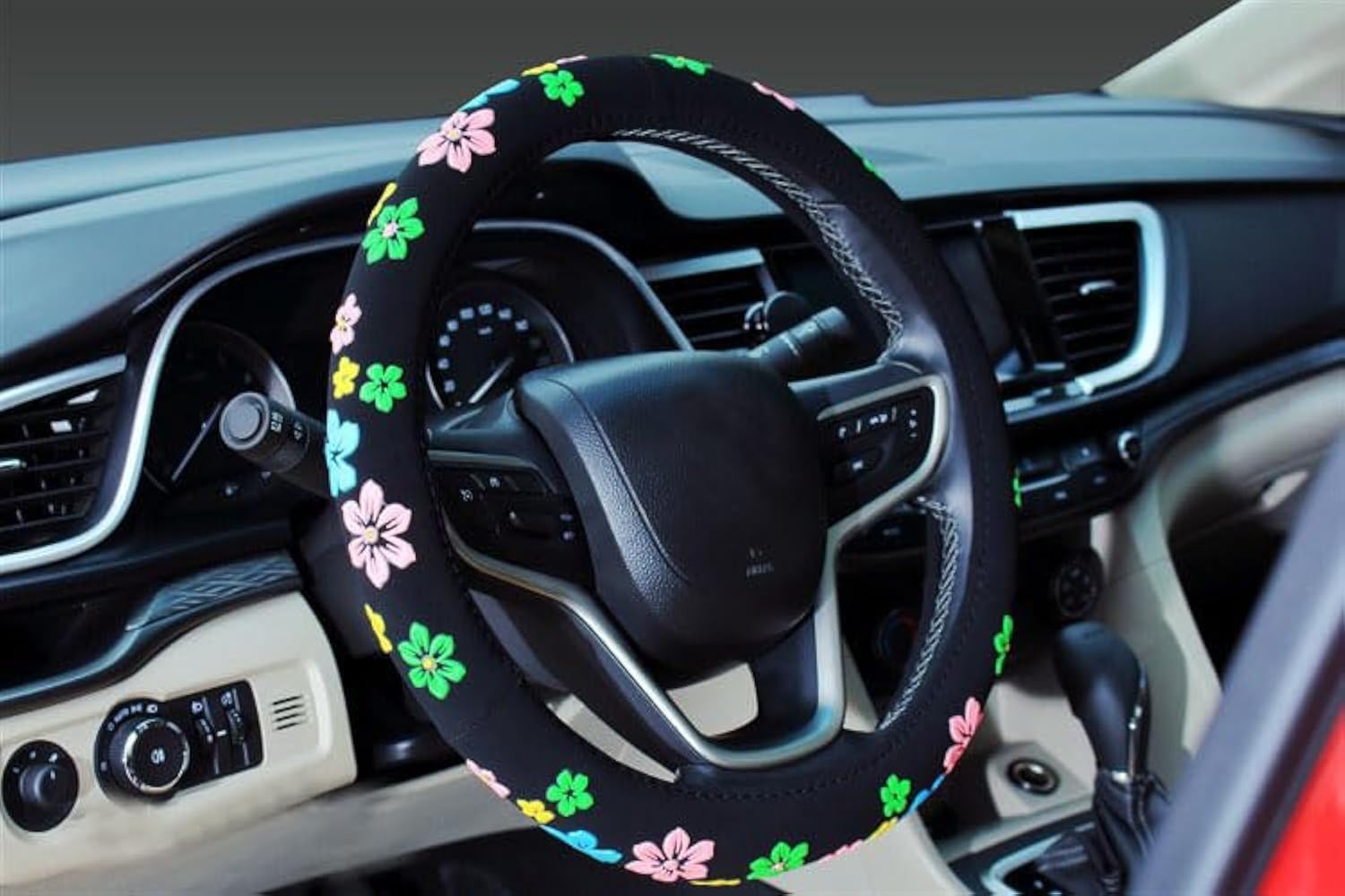 Detalle 1 de Mayco Bell Automotive steering wheel cover, 14.5–15-inch