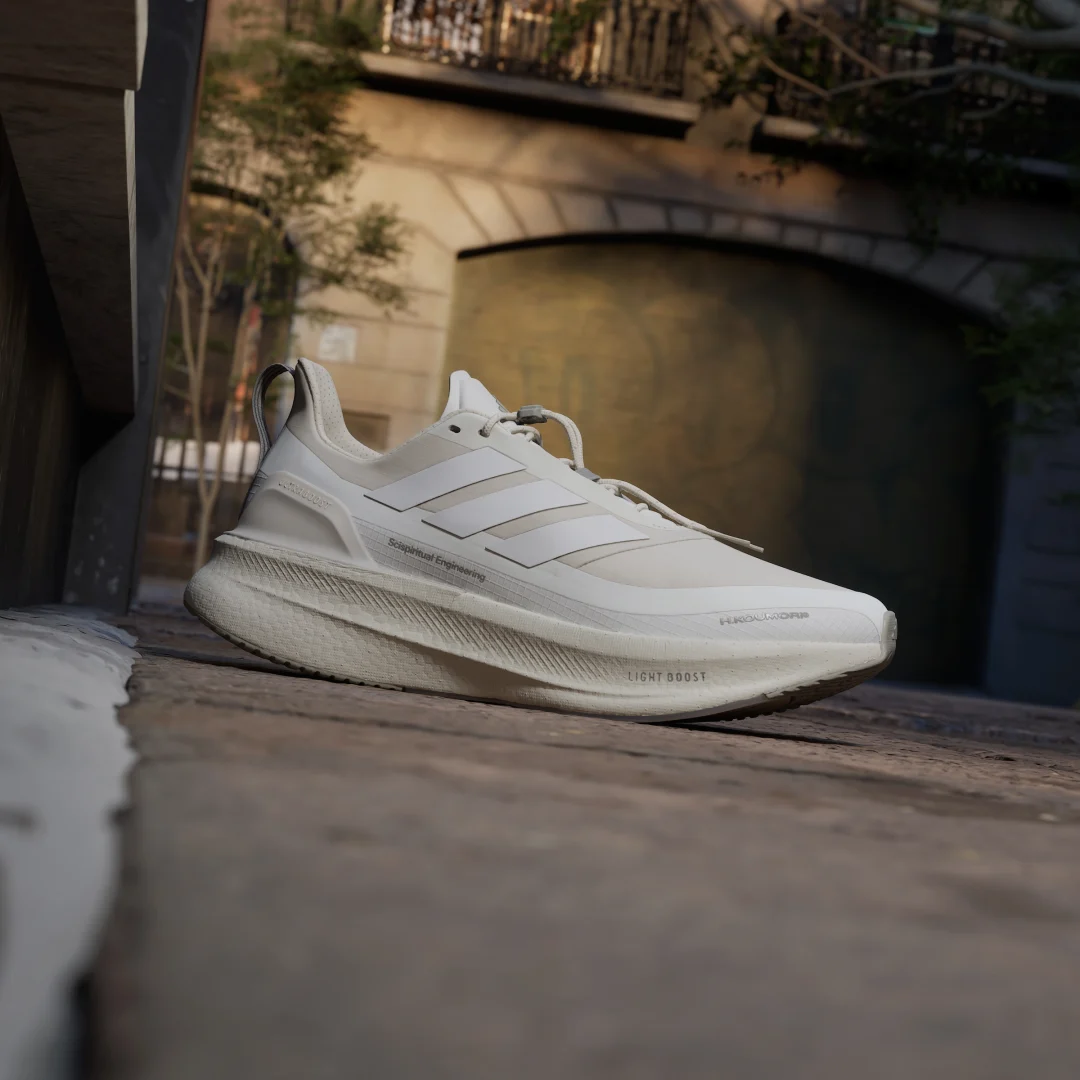 Detalle de Zapatilla de running Ultraboost 5 Hermanos Koumori de Adidas