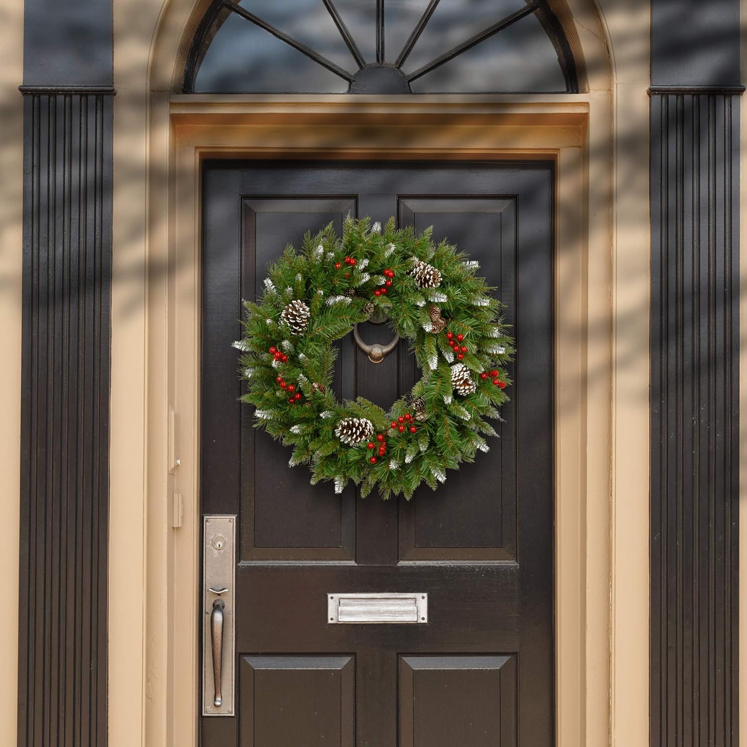 Thumbnail 1 de National Tree Company 24 in Frosted Berry Wreath 🎄