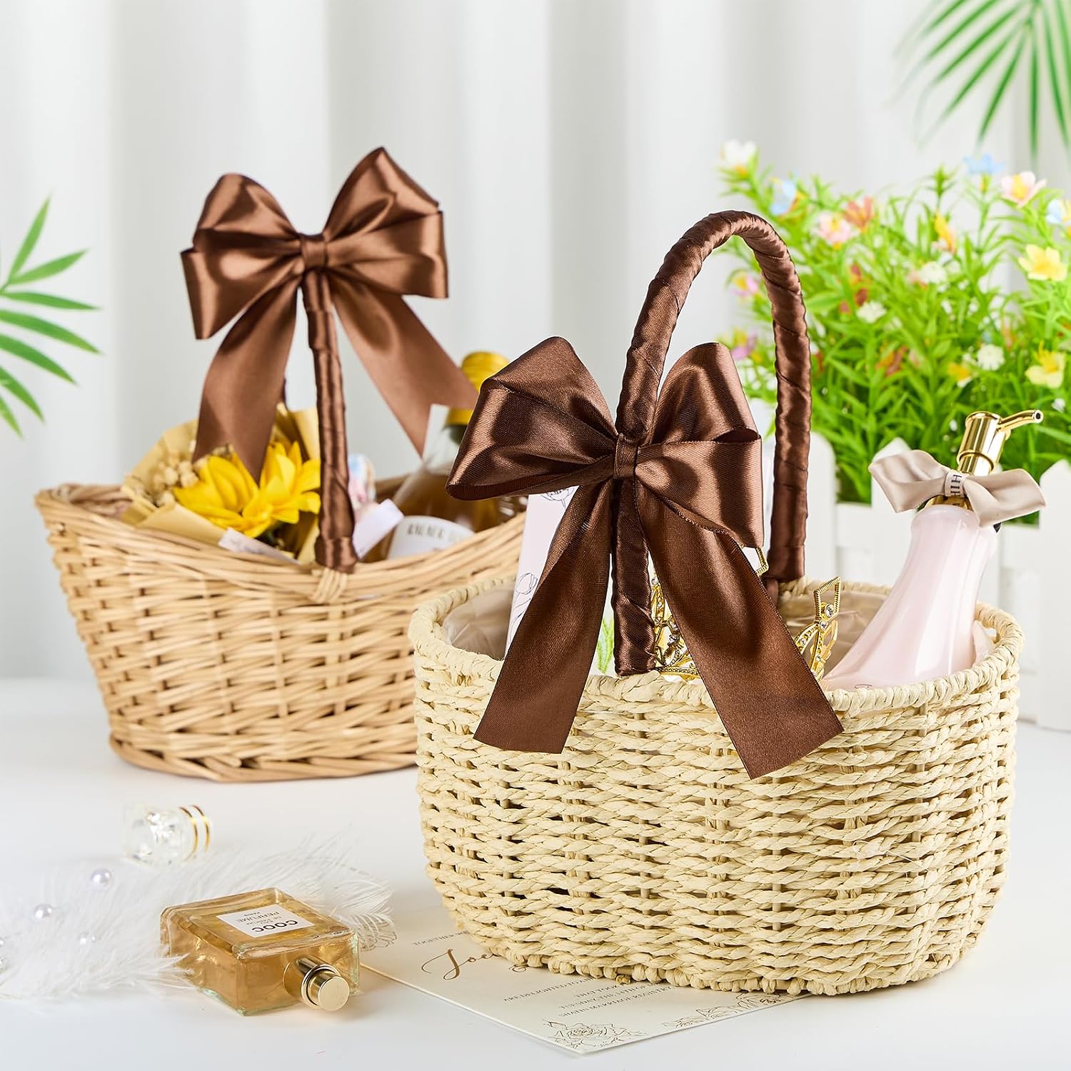 Detalle 1 de CLUEWR Brown Satin Ribbon, 1-1/2-Inch Wide, 50-Yard Roll