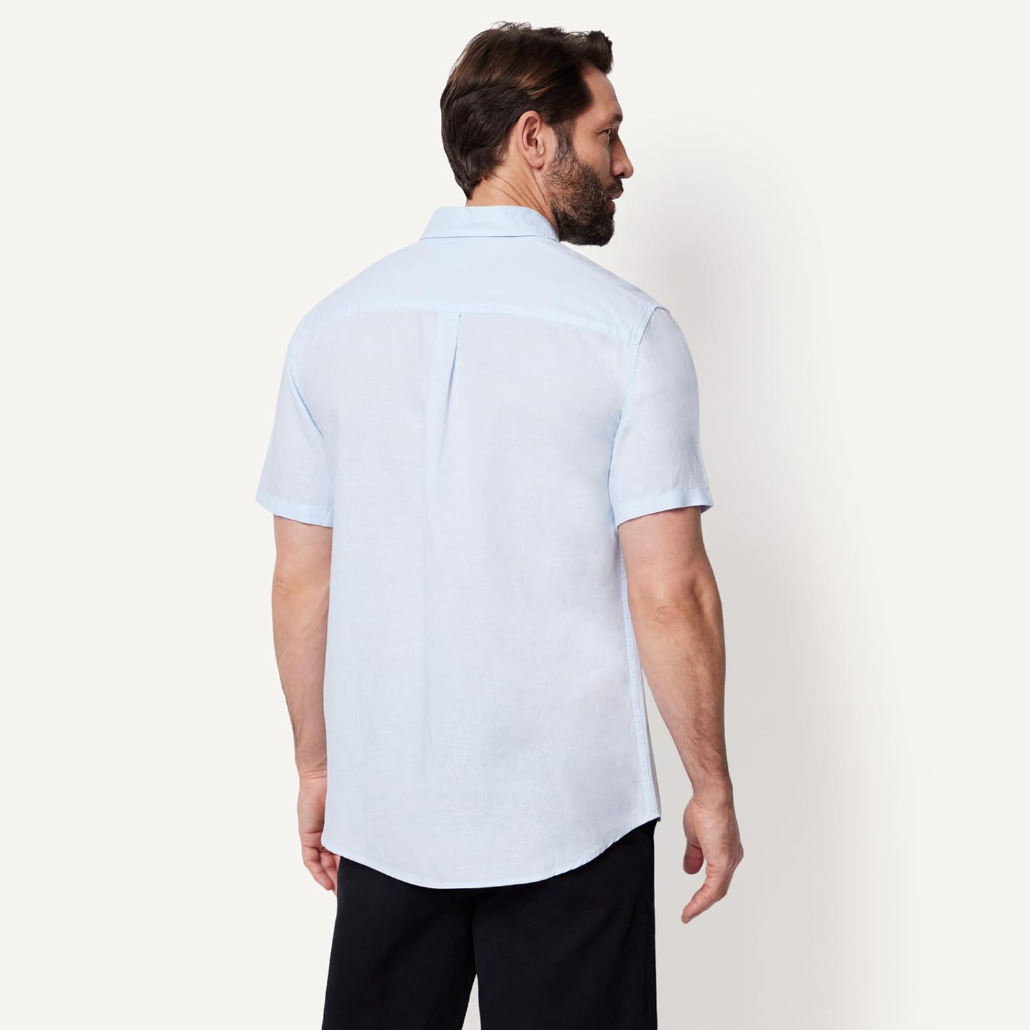 Detalle 2 de Amazon Essentials Herren Kurzarm Regular-Fit Leinenhemd