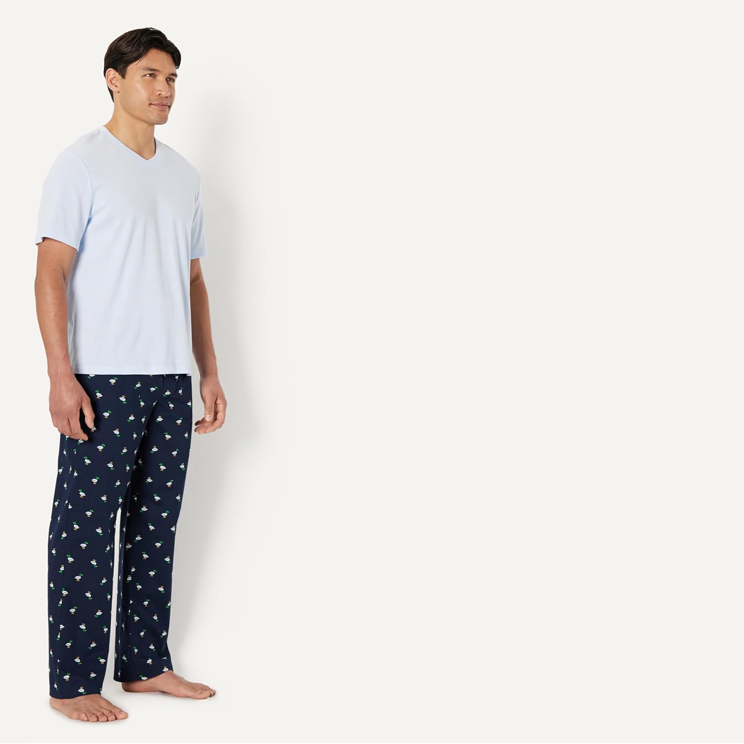Thumbnail 1 de Amazon Essentials Men's Cotton Poplin Pajama Set with Cotton Jersey T-Shirt