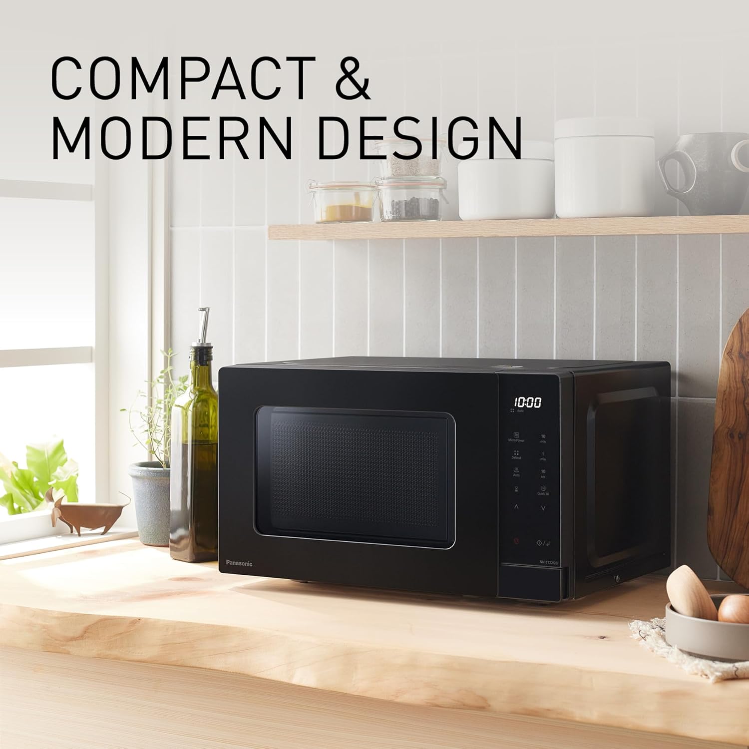Detalle 2 de Panasonic NN-ST22QBBPQ 20L Solo Microwave Oven — compact, practical cooking for everyday use