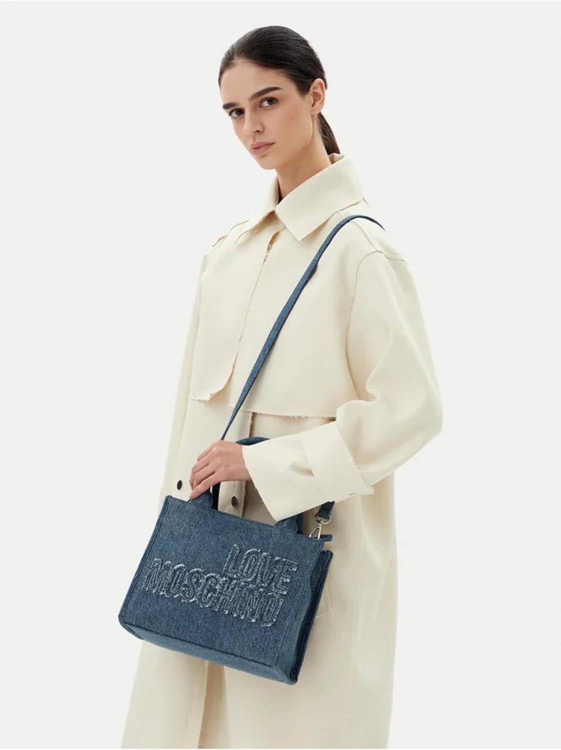 Detalle 2 de Love Moschino Poljc4244pp0mkm0750u – Sac à bandoulière denim bleu foncé pour femmes