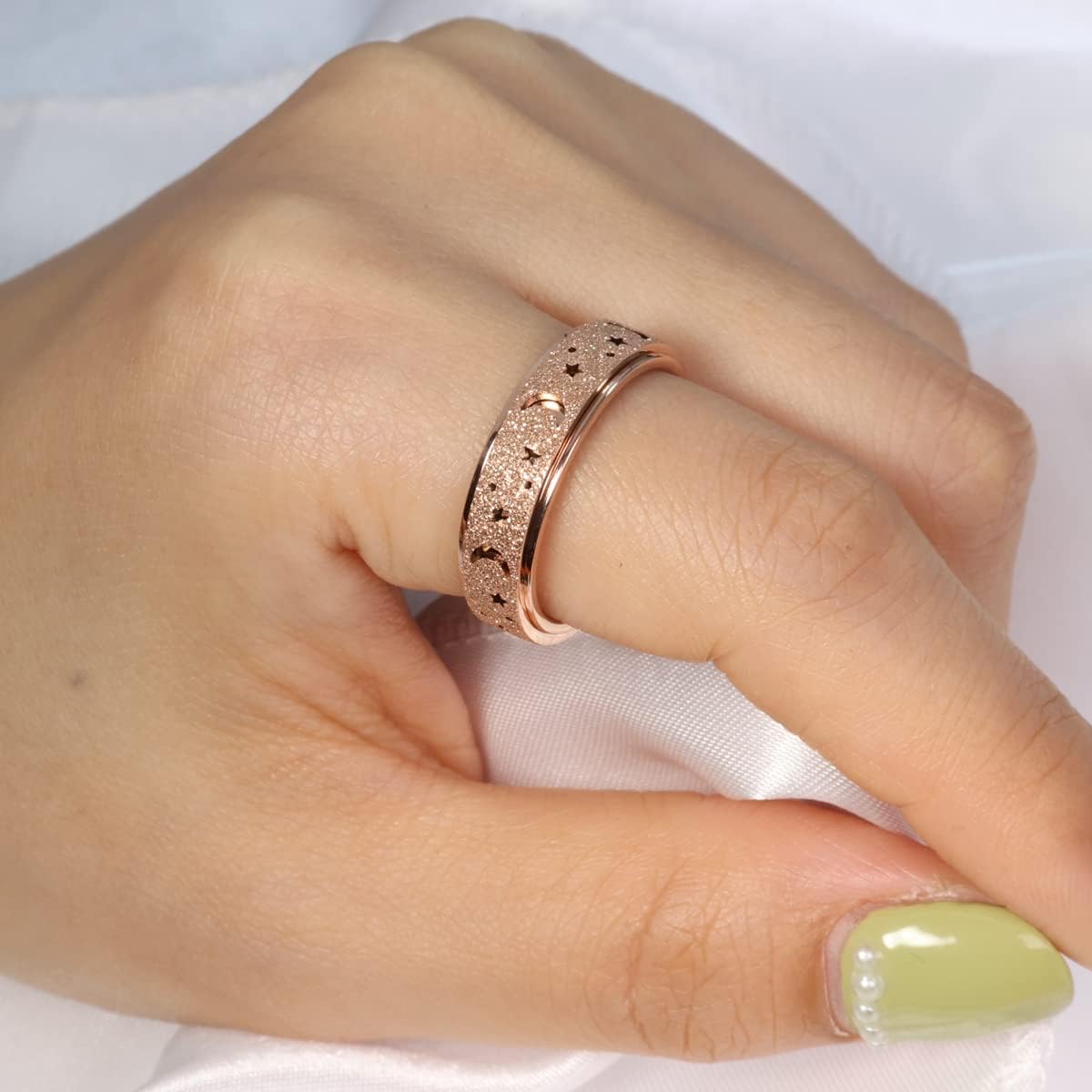 Detalle de Anxiety Ring for Women Spinner Ring – Stainless Steel Fidget Ring for Anxiety Relief (Rose Gold, Size 8)