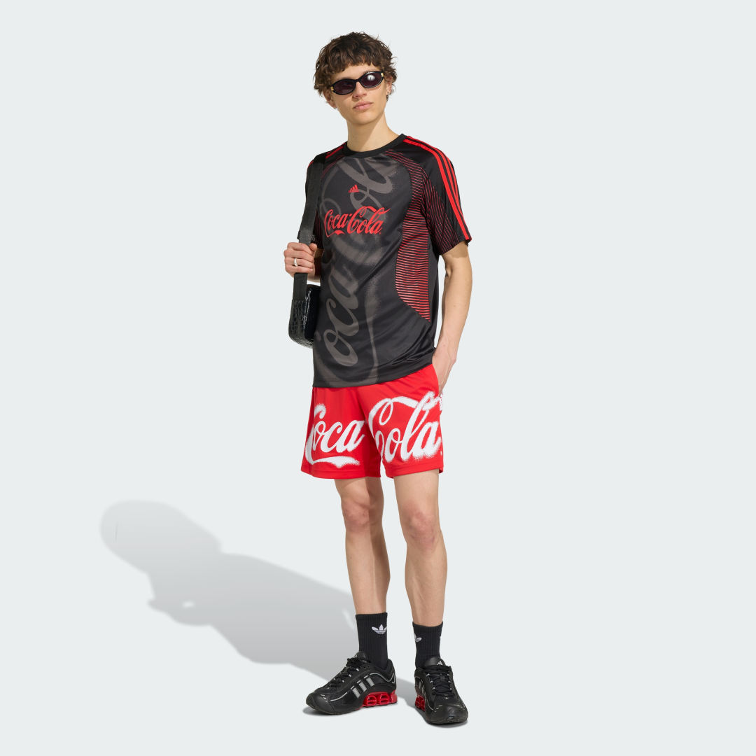 Detalle de Camiseta adidas x Coca-Cola Teamgeist 26 – Negro