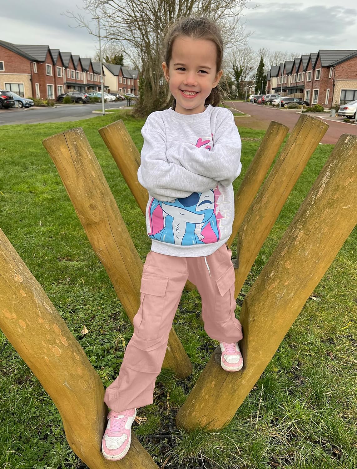 Thumbnail 4 de JiAmy Girls Cargo Trousers: Elastic Waist Baggy Parachute Joggers for 5–14 Years