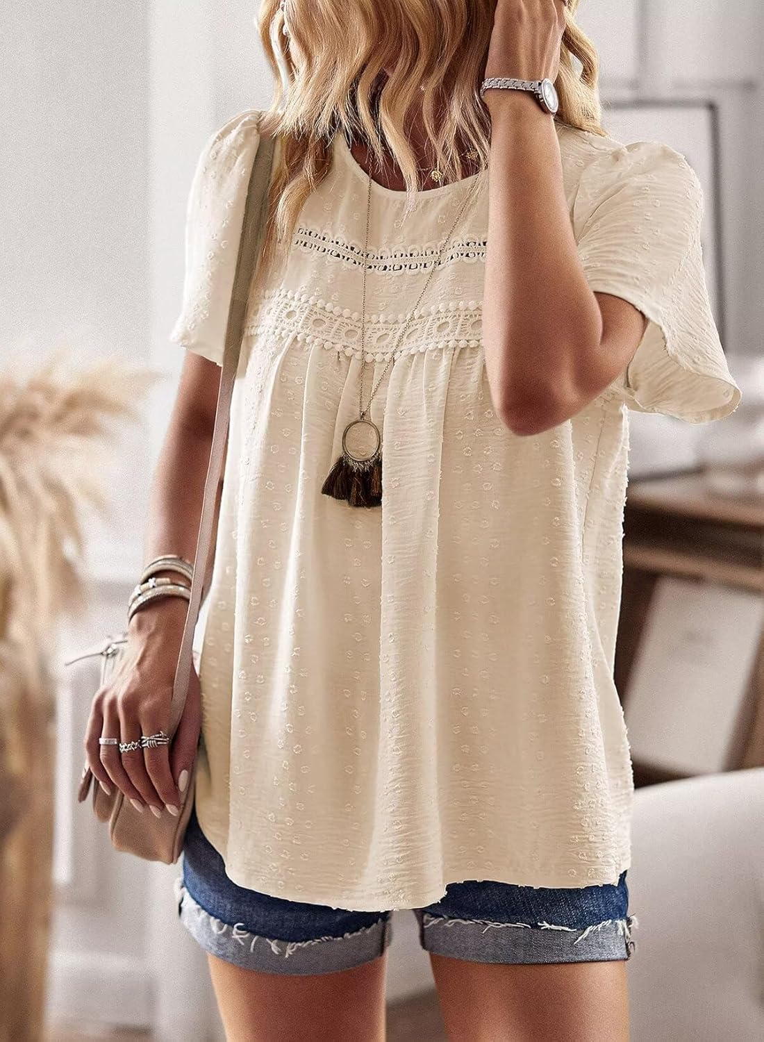 Thumbnail 1 de Falechay Women’s Summer Tops: Boho Crochet Lace Blouse with Flowing Fit