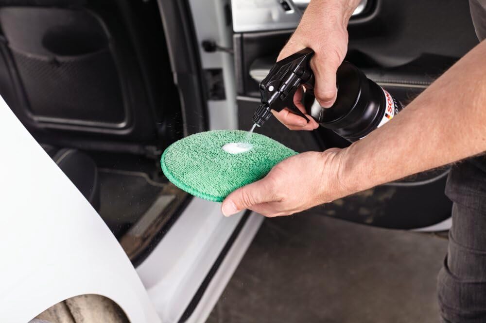 Thumbnail 4 de SONAX PROFILINE PlasticCare (1 Liter) – Plastic colour refresh and subtle shine for car interiors