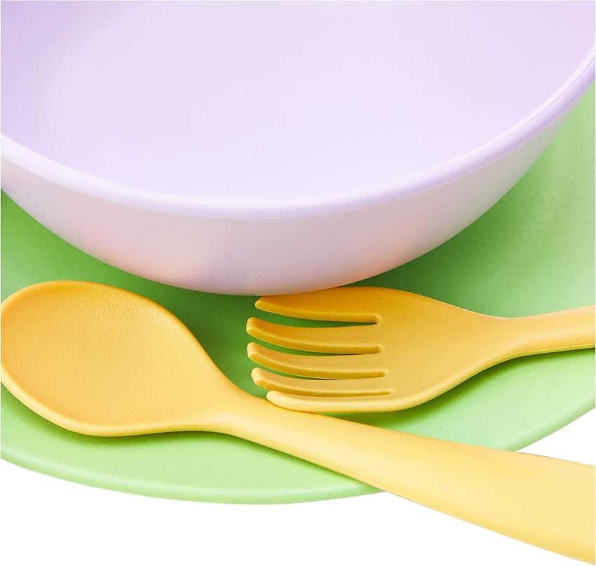 Detalle 2 de Green Toys - Set de Platos y Cubiertos Ecológicos 🍽