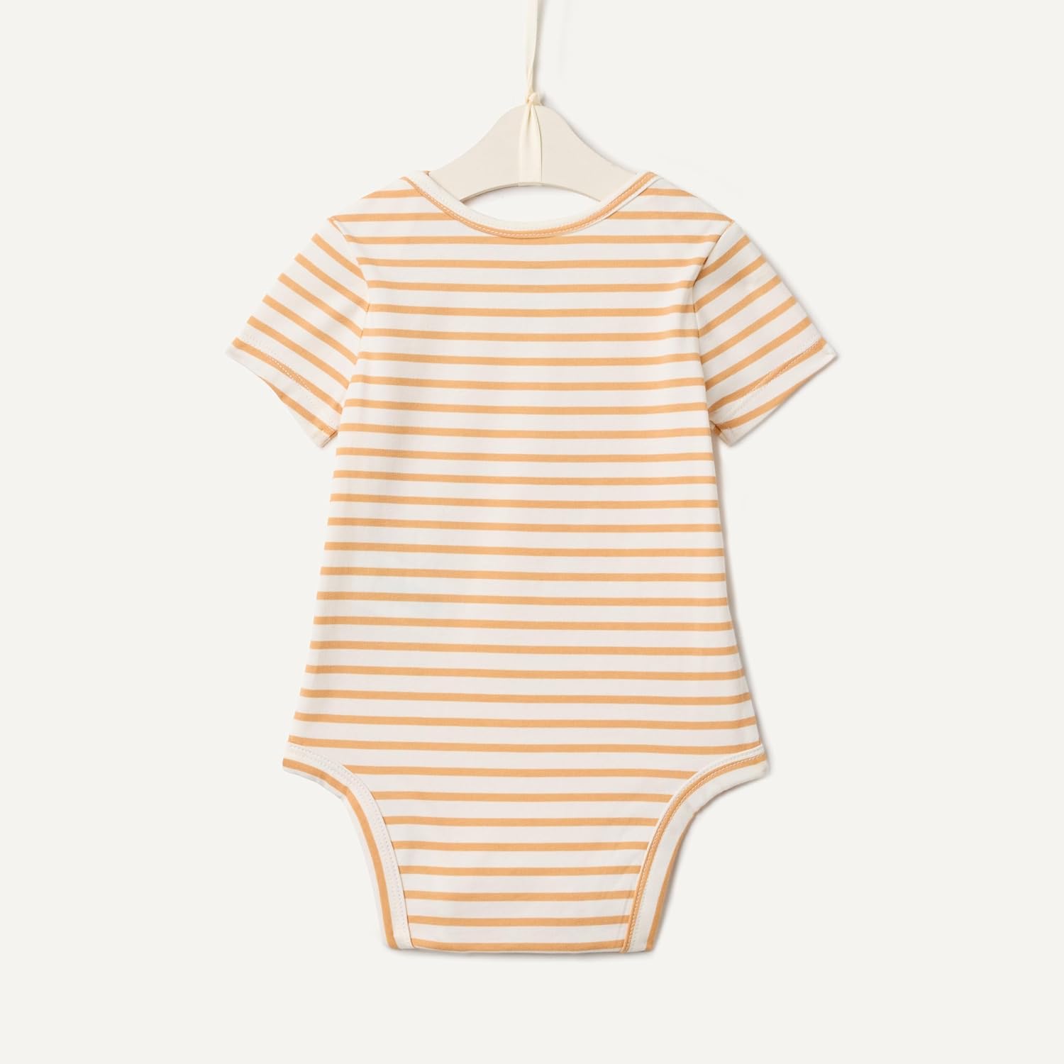 Detalle de Amazon Essentials x Sofia Grainge Unisex Babies' Short Sleeve Crewneck Bodysuit