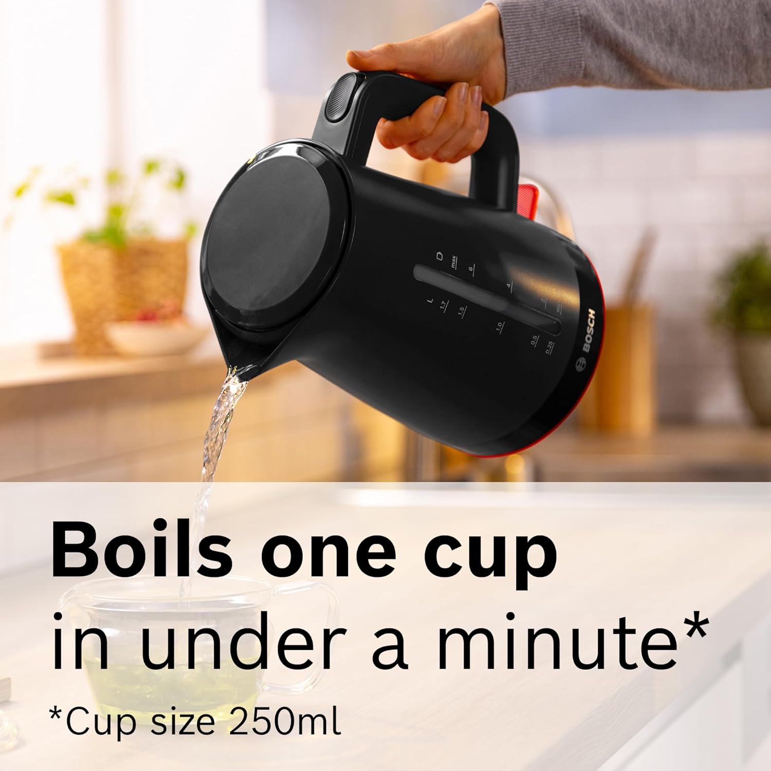 Thumbnail 3 de Bosch MyMoment Infuse TWK3M123GB cordless electric kettle (1.7 L, fast boil) in black