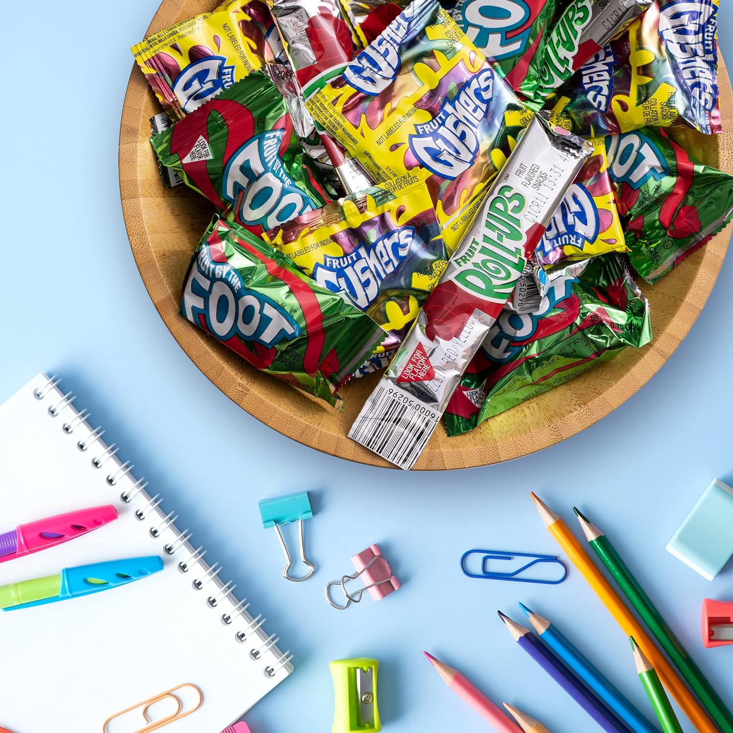 Detalle 2 de Betty Crocker Fruit Roll-Ups, Fruit by the Foot & Gushers Variety Pack