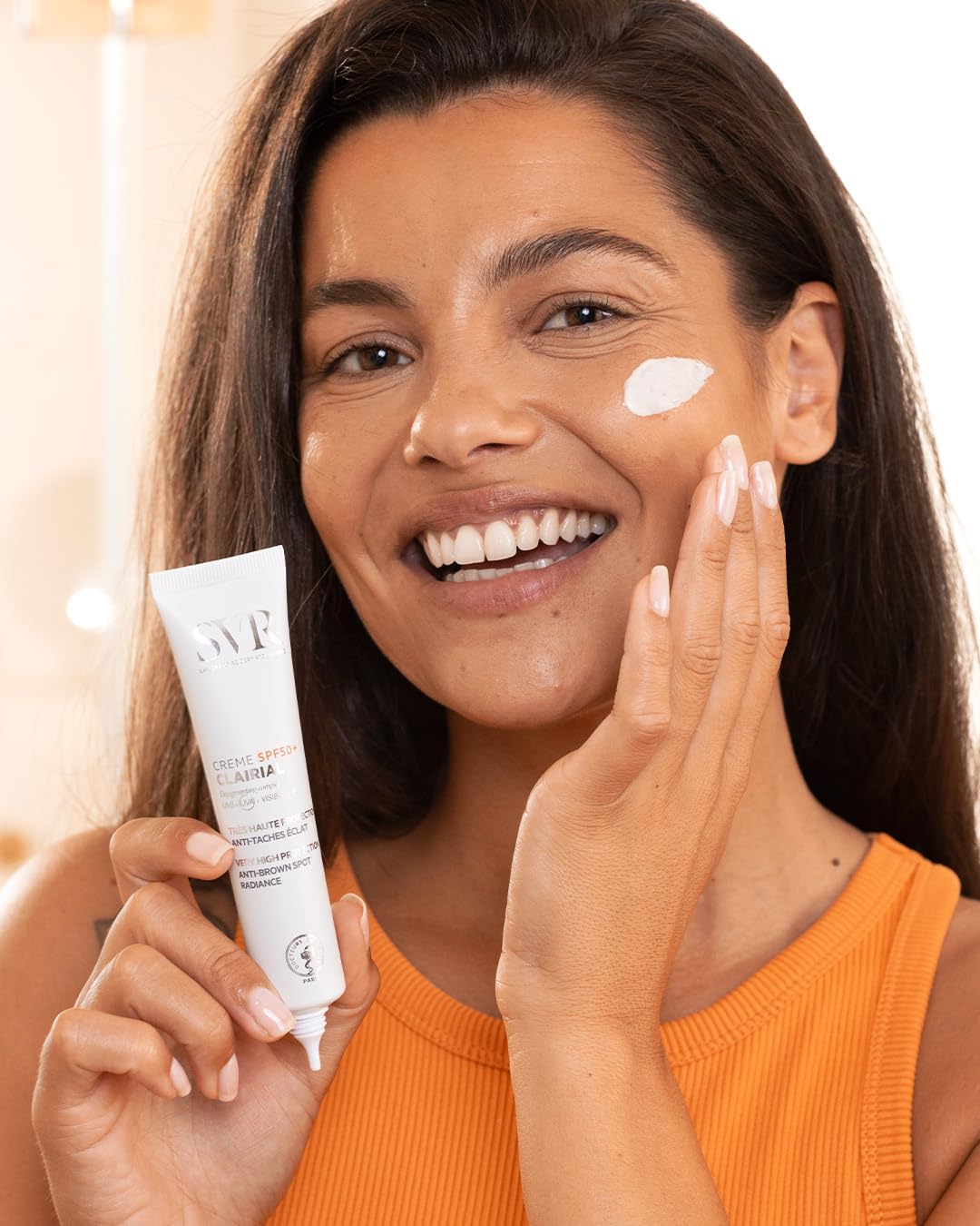 Detalle 2 de SVR Clairial Cream SPF50+ Anti-Dark Spot Cream, 40 ml