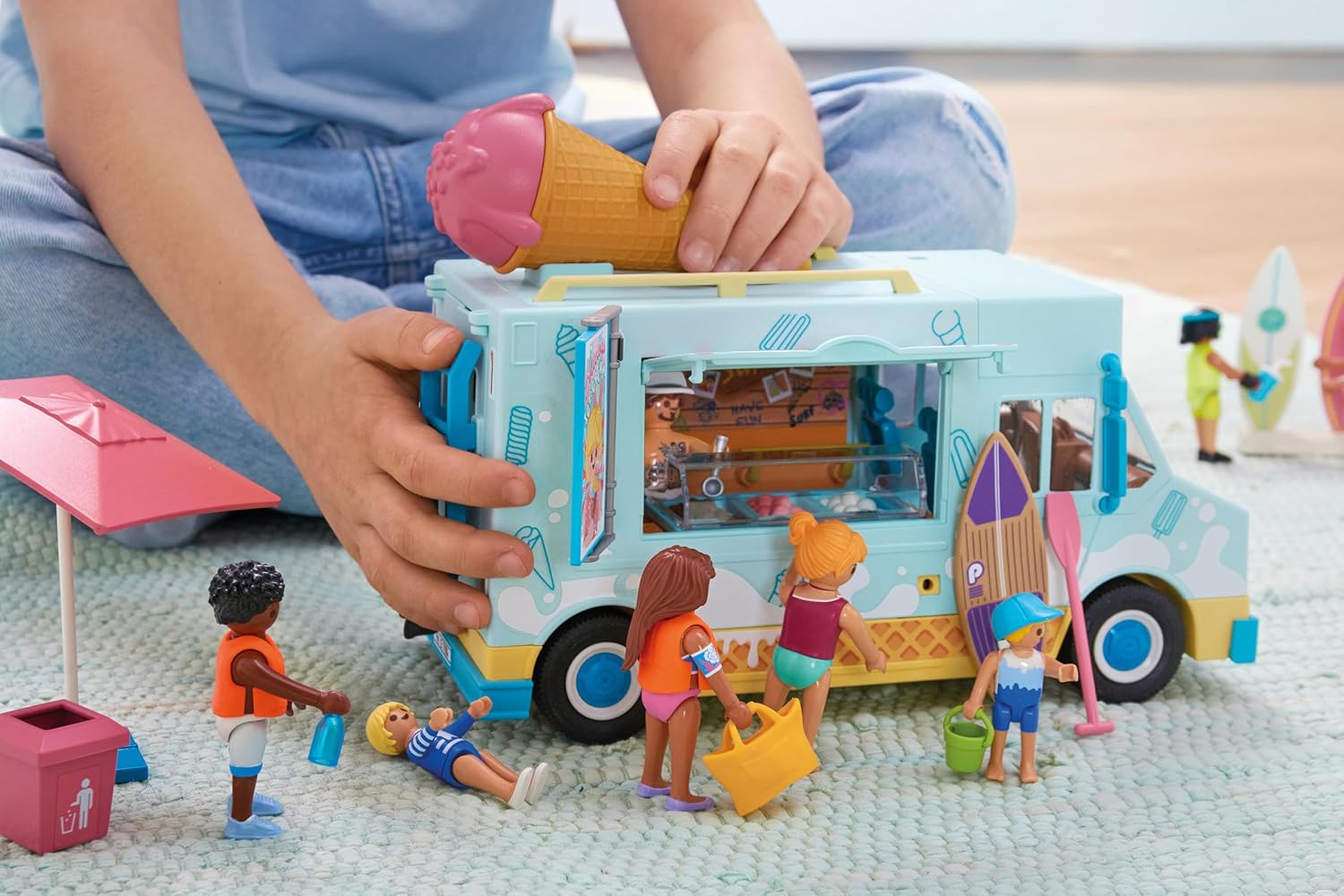 Thumbnail 6 de PLAYMOBIL 71904 Eiswagen mit Surfshop ab 4 Jahren