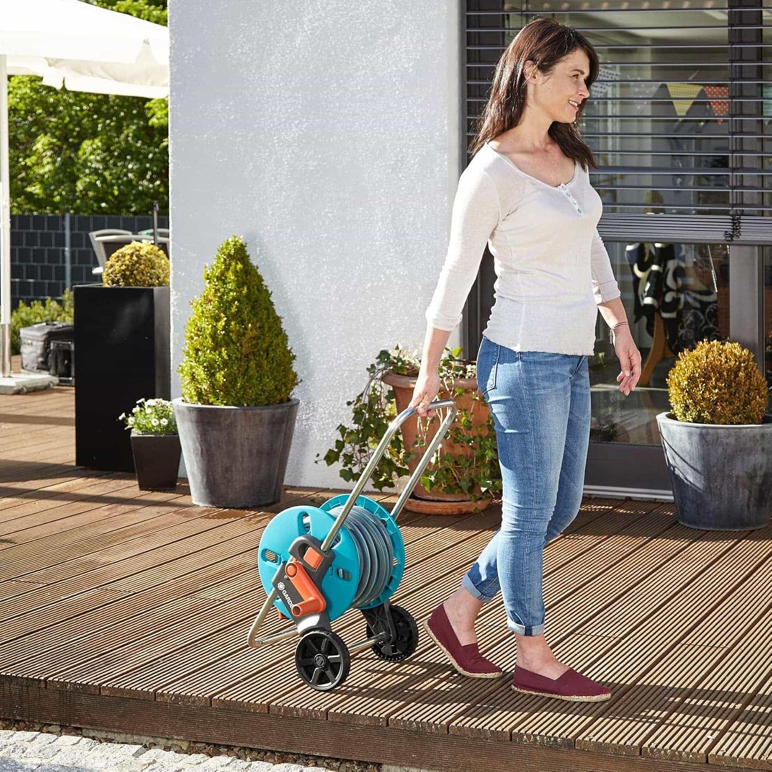 Detalle de GARDENA CleverRoll S – Schlauchwagen mit platzsparender Aufbewahrung (18500-20)