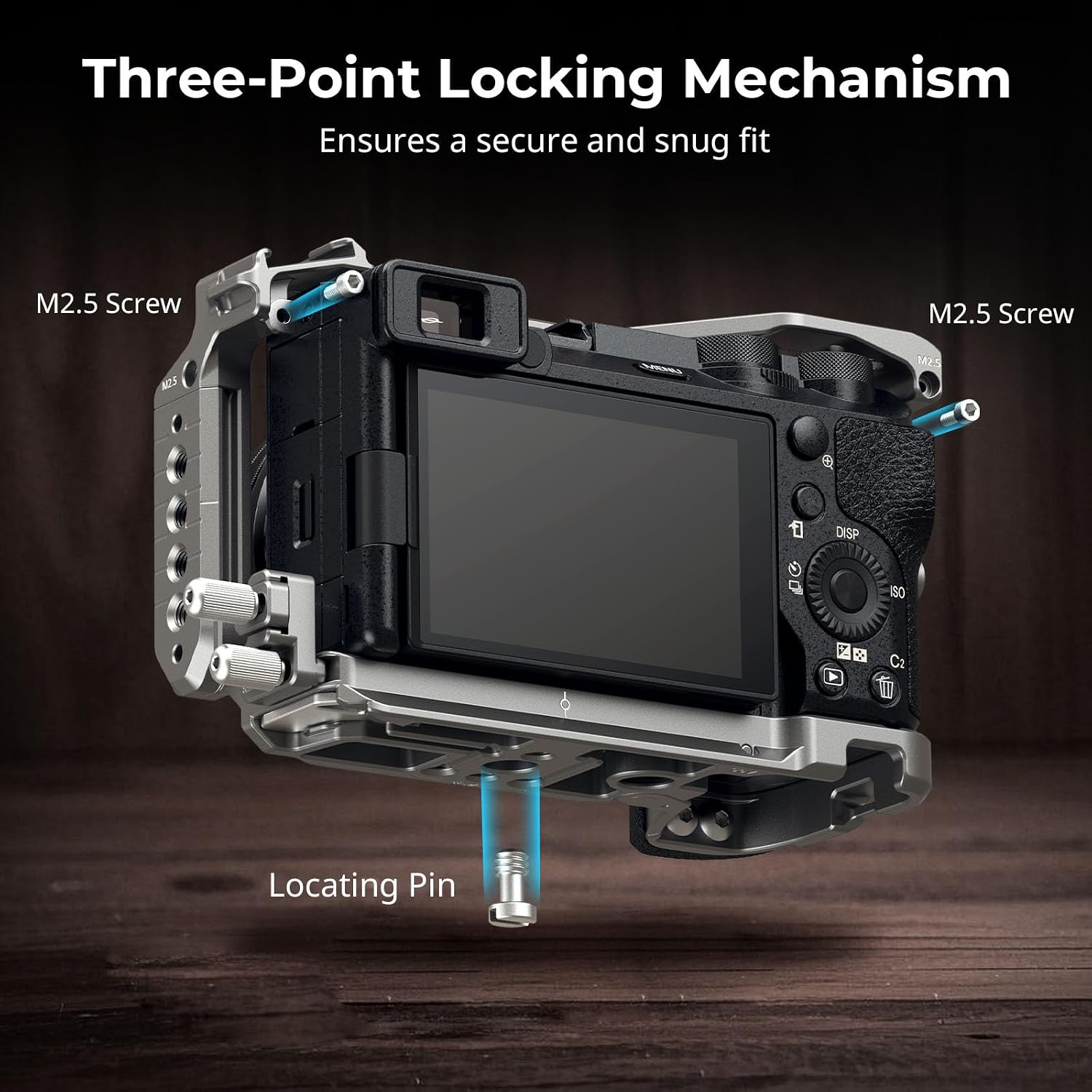 Detalle de SmallRig Hawklock Schnellwechselkäfig-Kit für Sony Alpha 6700 – integrierte QR-Platte und HDMI-Kabelklemme