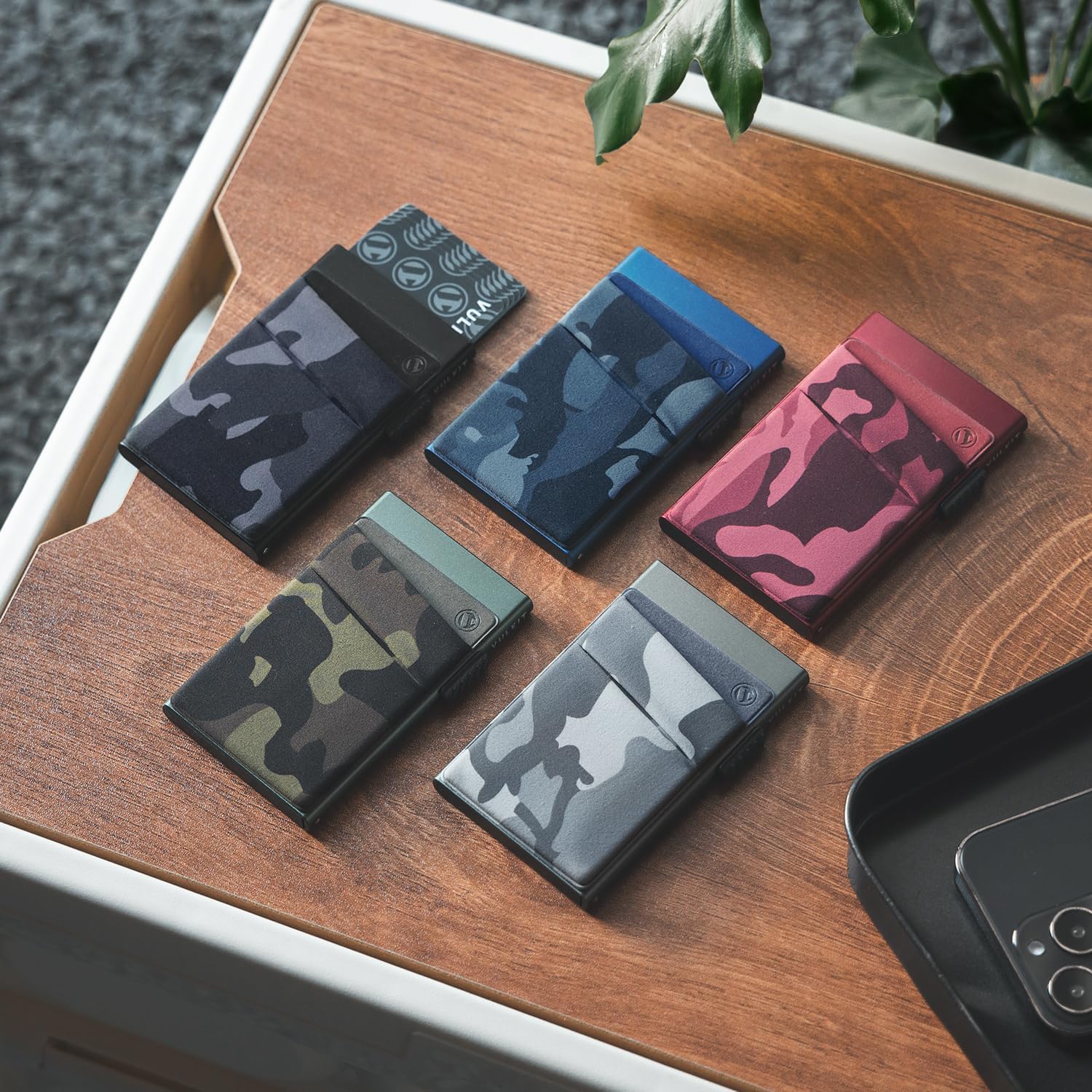 Detalle 2 de VULKIT Slim Pop Up Card Holder with RFID/NFC Blocking Aluminium Wallet