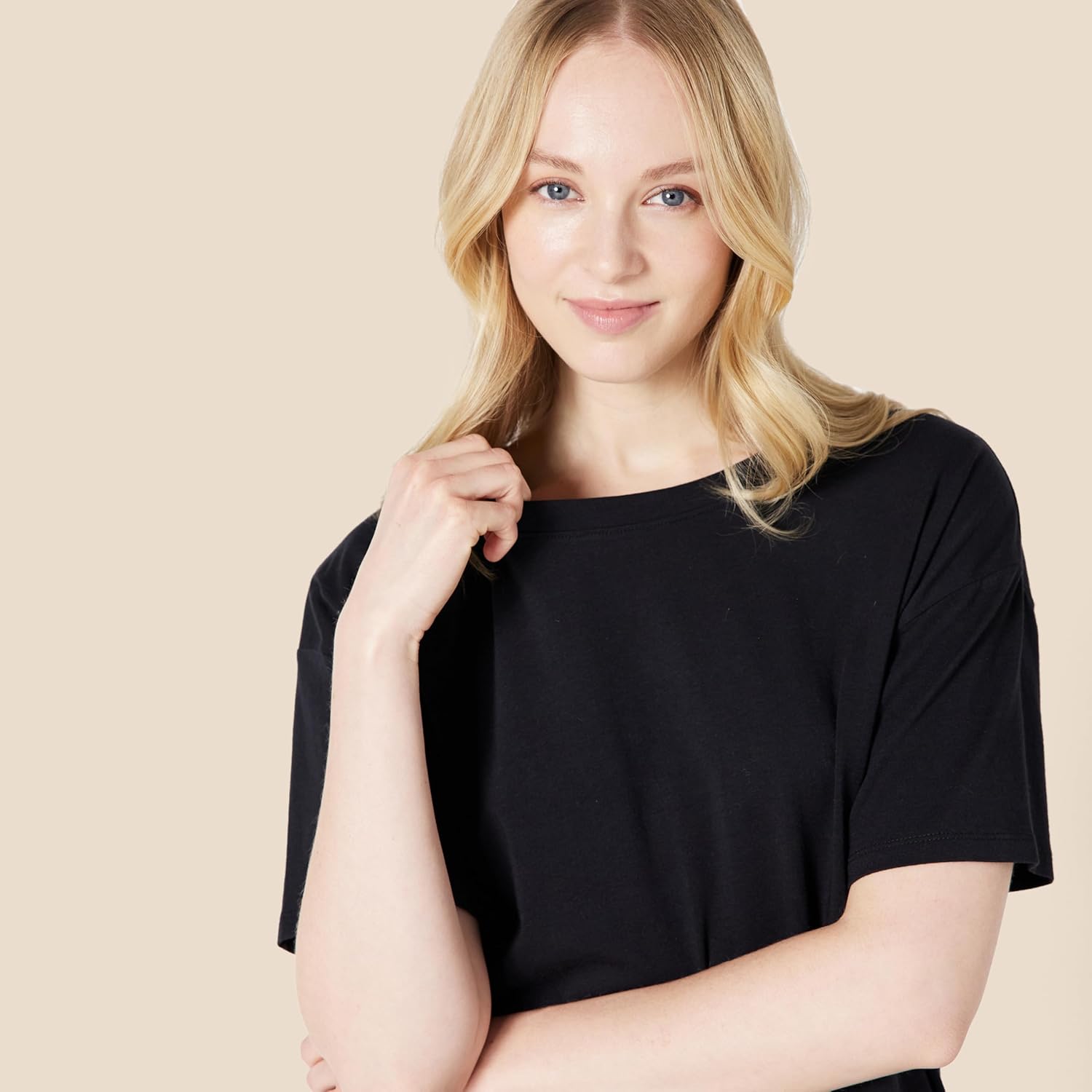Thumbnail 3 de Amazon Essentials Damen-Nachtwäsche-Set aus Baumwollmix: Kurzarm-Shirt und Shorts (Relaxed Fit)