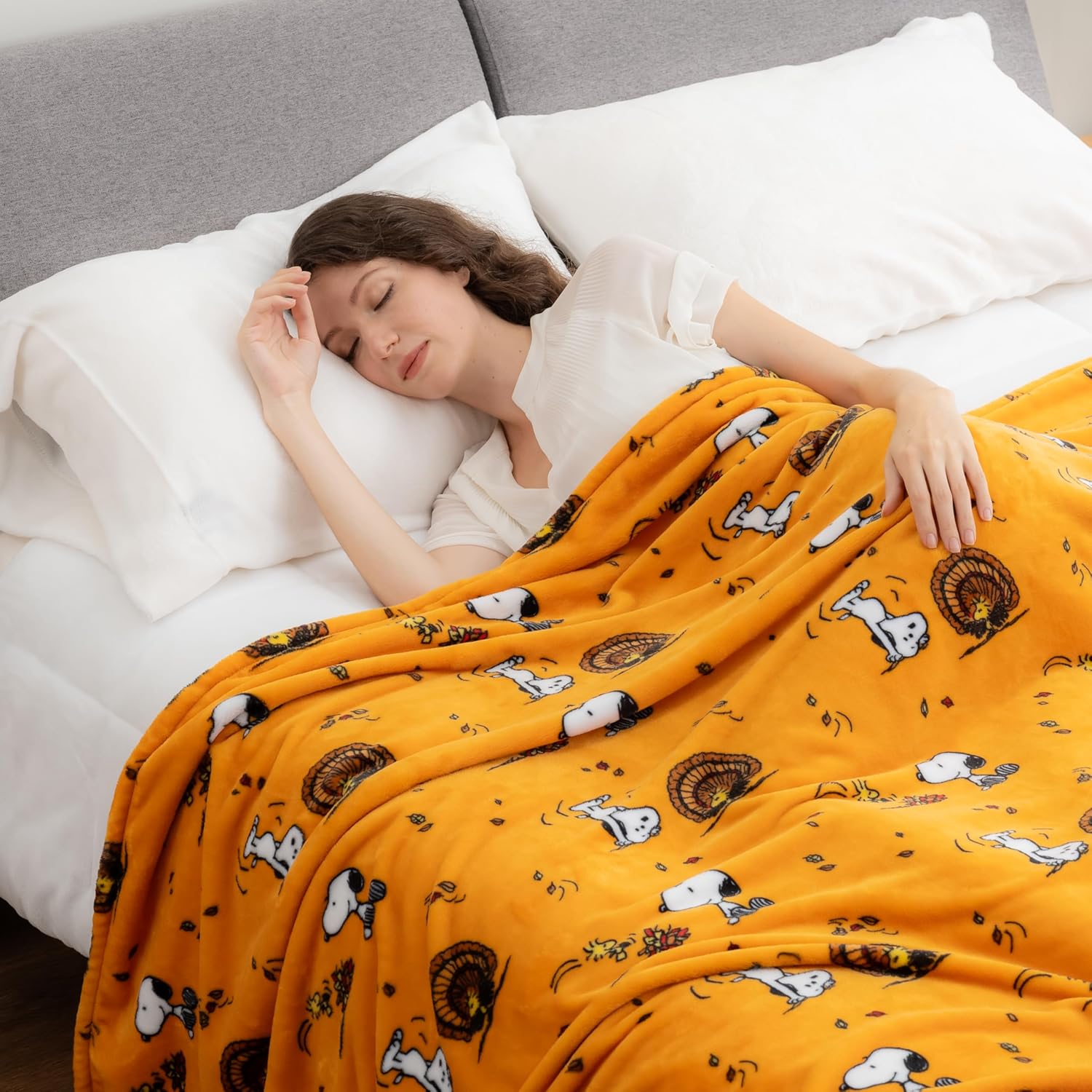 Detalle 2 de Berkshire Blanket VelvetLoft Snoopy Plush Blanket 90×108