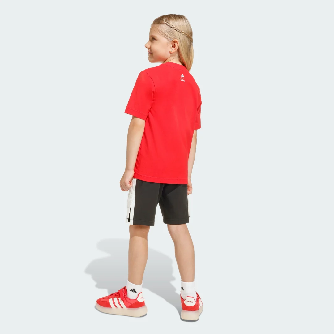 Detalle 2 de CONJUNTO CON CAMISETA Adidas Disney Mickey Mouse - Rojo
