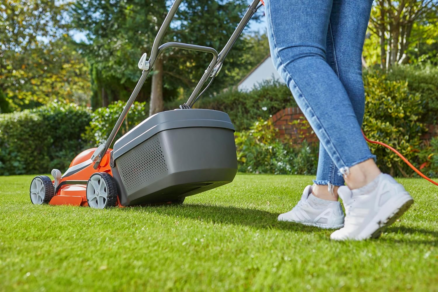 Thumbnail 6 de Flymo EasiStore 340R electric mower 1400W
