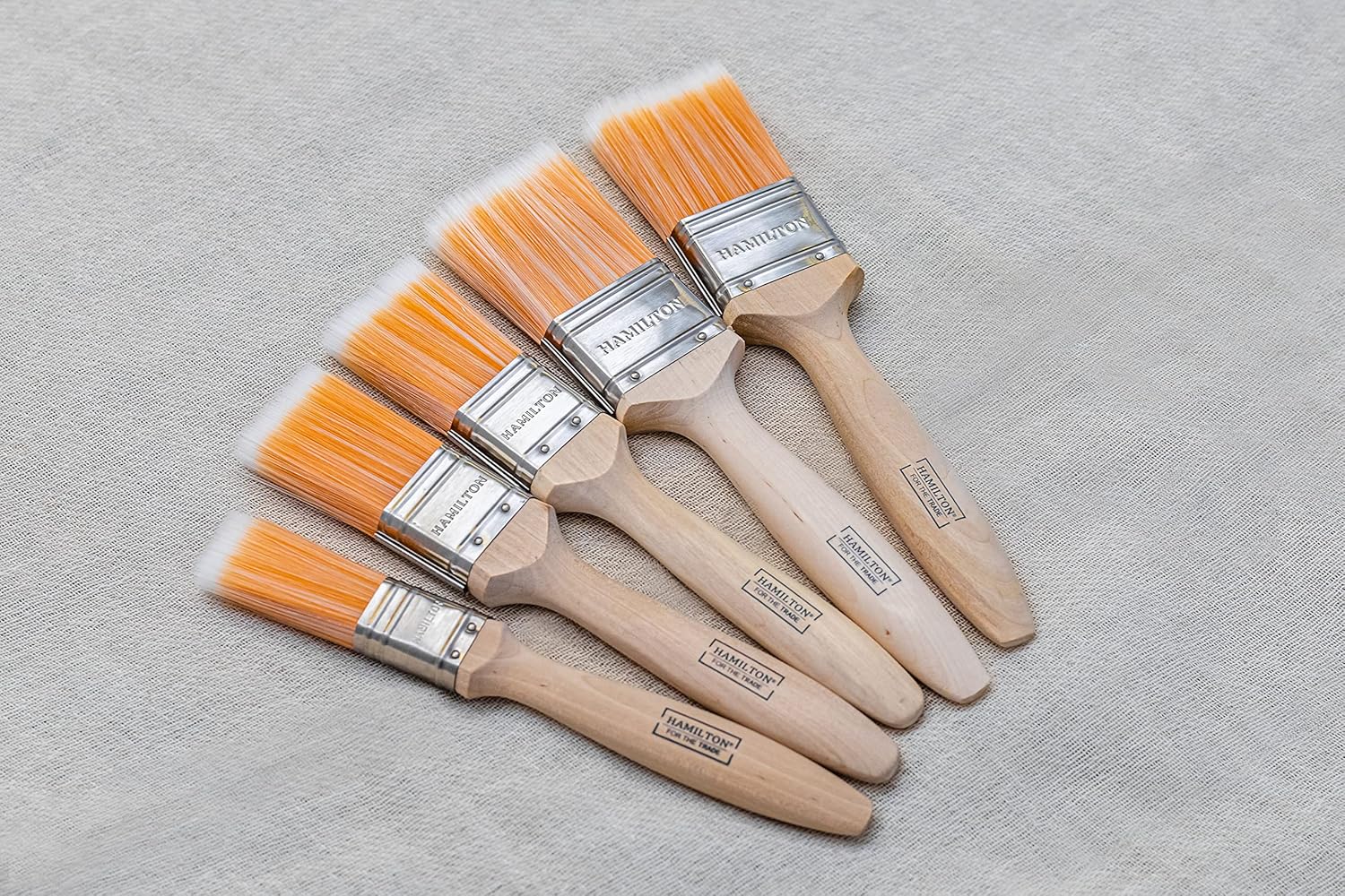 Detalle 2 de Hamilton For The Trade Fine Tip Brushes 5-Pack (1", 1.5", 2", Brown)