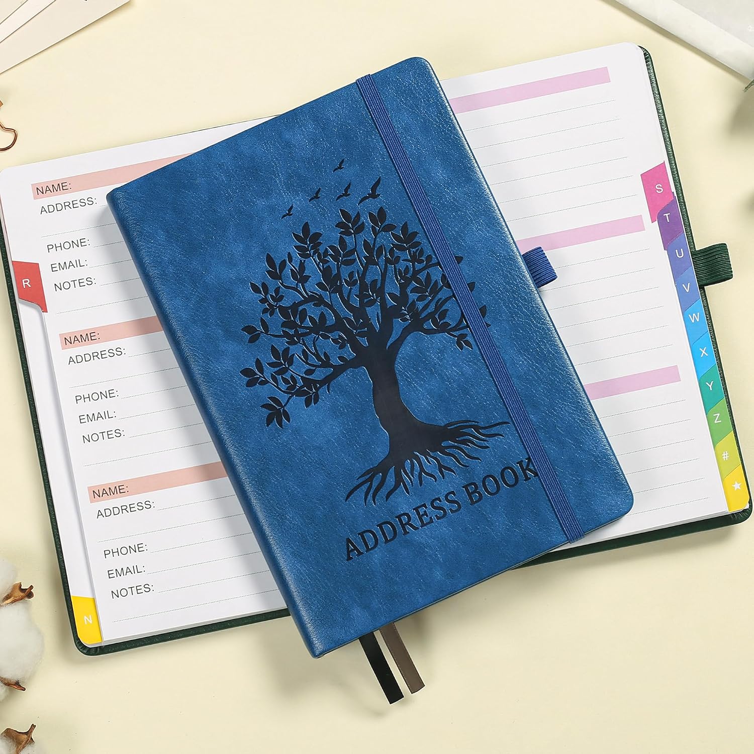 Detalle 2 de ZXHQ ZXUSADDRESSBOOK02 Address Book, A–Z Tabs, Blue Hardcover, 600+ Contacts