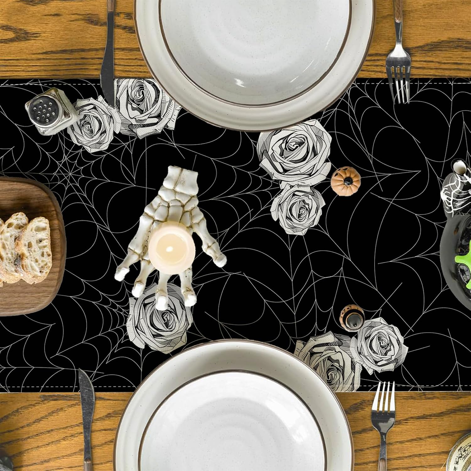 Detalle 1 de Yarcooly Halloween Table Runner 13×72 Inch