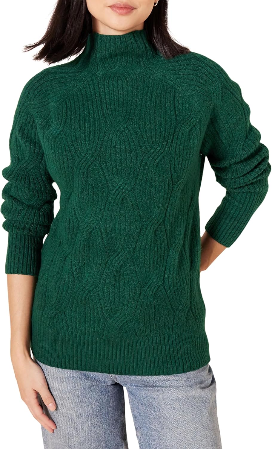 Thumbnail 5 de Amazon Essentials Women's Soft Touch Cable Knit Funnel Neck Jumper