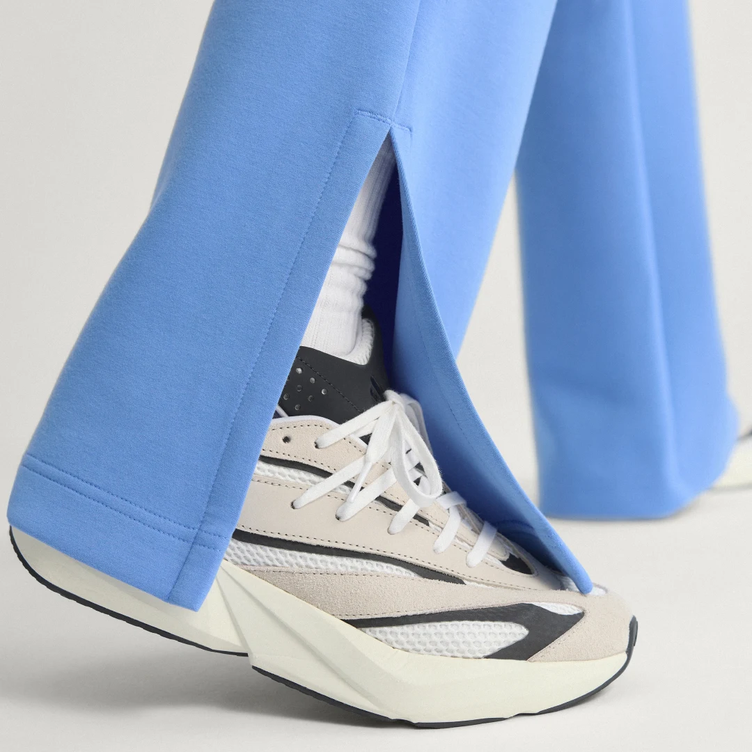 Thumbnail 2 de Adidas Pantalón Soft Lux Flared