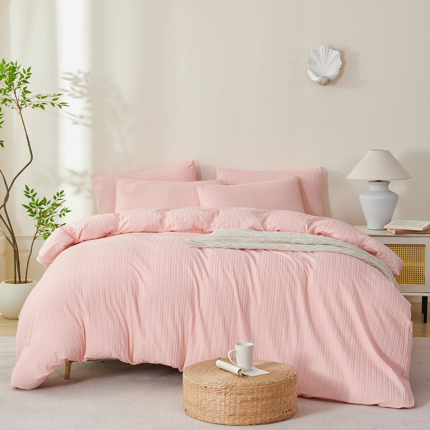 Thumbnail 2 de TISPLR Pink Striped King Comforter Set – Soft Luxury Microfiber Jacquard 3-Piece Bedding