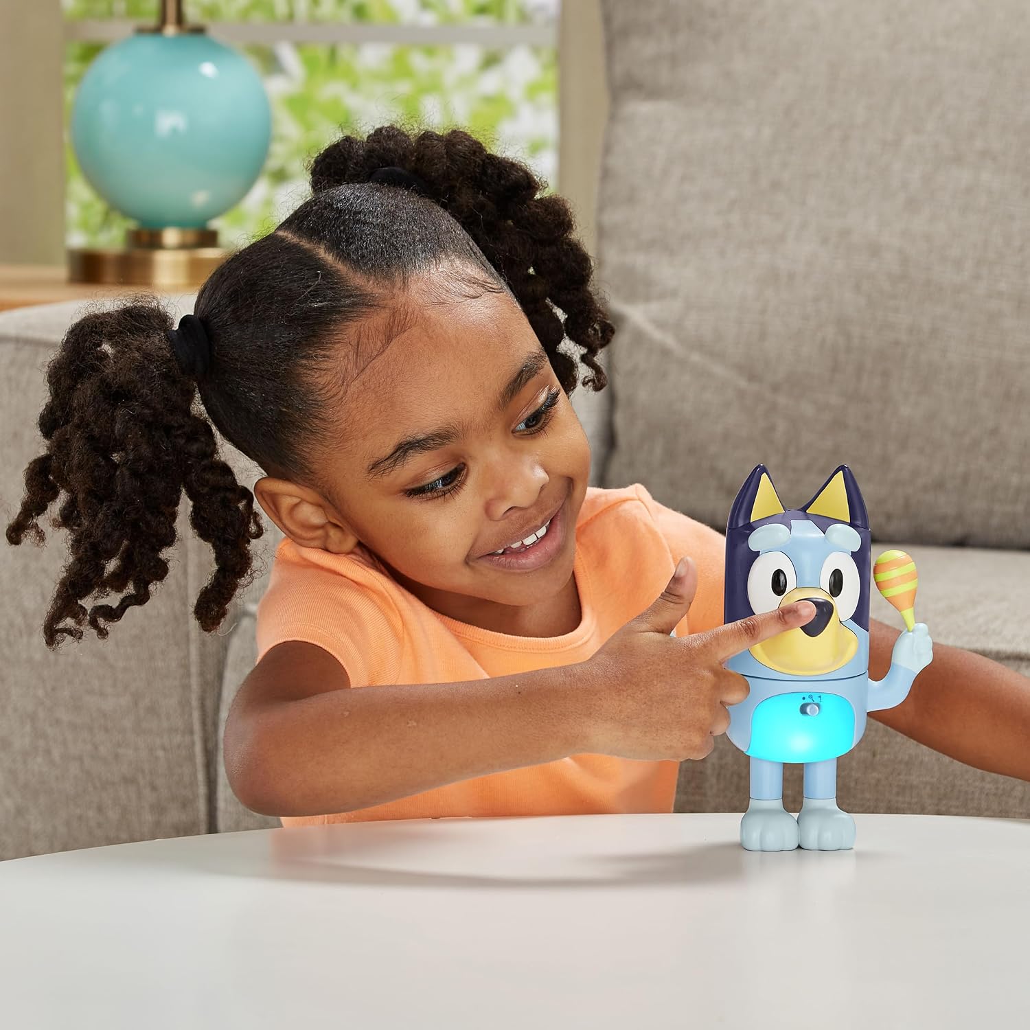 Detalle 2 de VTech Bluey Dreh- & Zieh-Spiel
