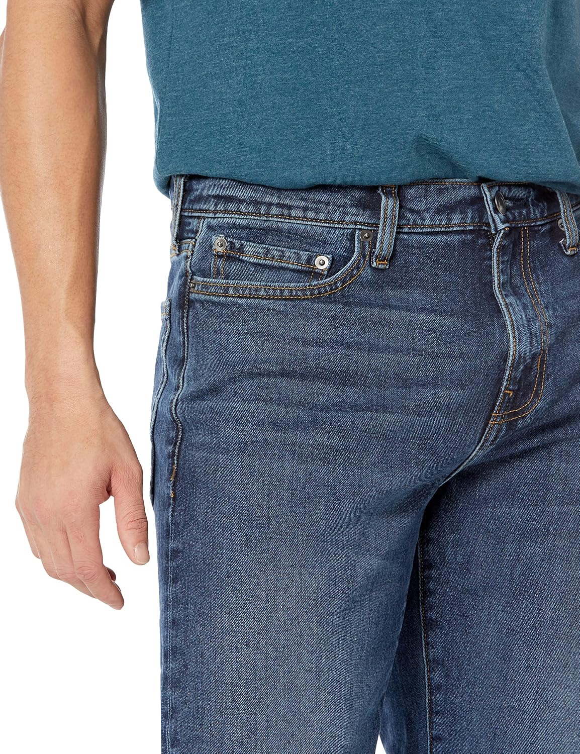 Detalle 2 de Amazon Essentials Men's Bootcut Jeans 9"
