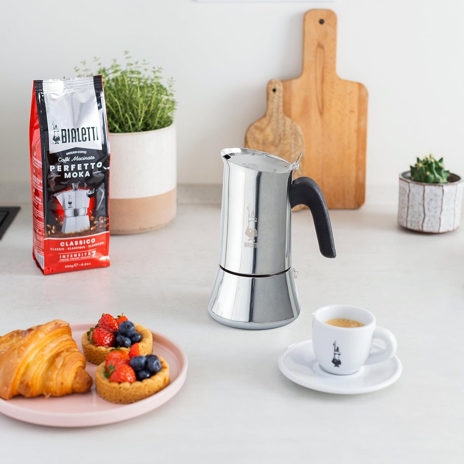 Detalle de Bialetti Venus Caffettiera ad induzione in acciaio 18/10, 4 tazze (170 ml) - Argento