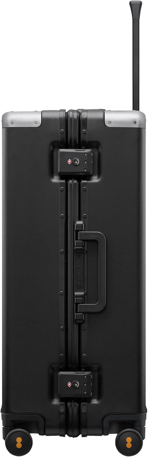 Detalle 2 de LEVEL8 Zipperless 24 Inch Carry‑On Suitcase