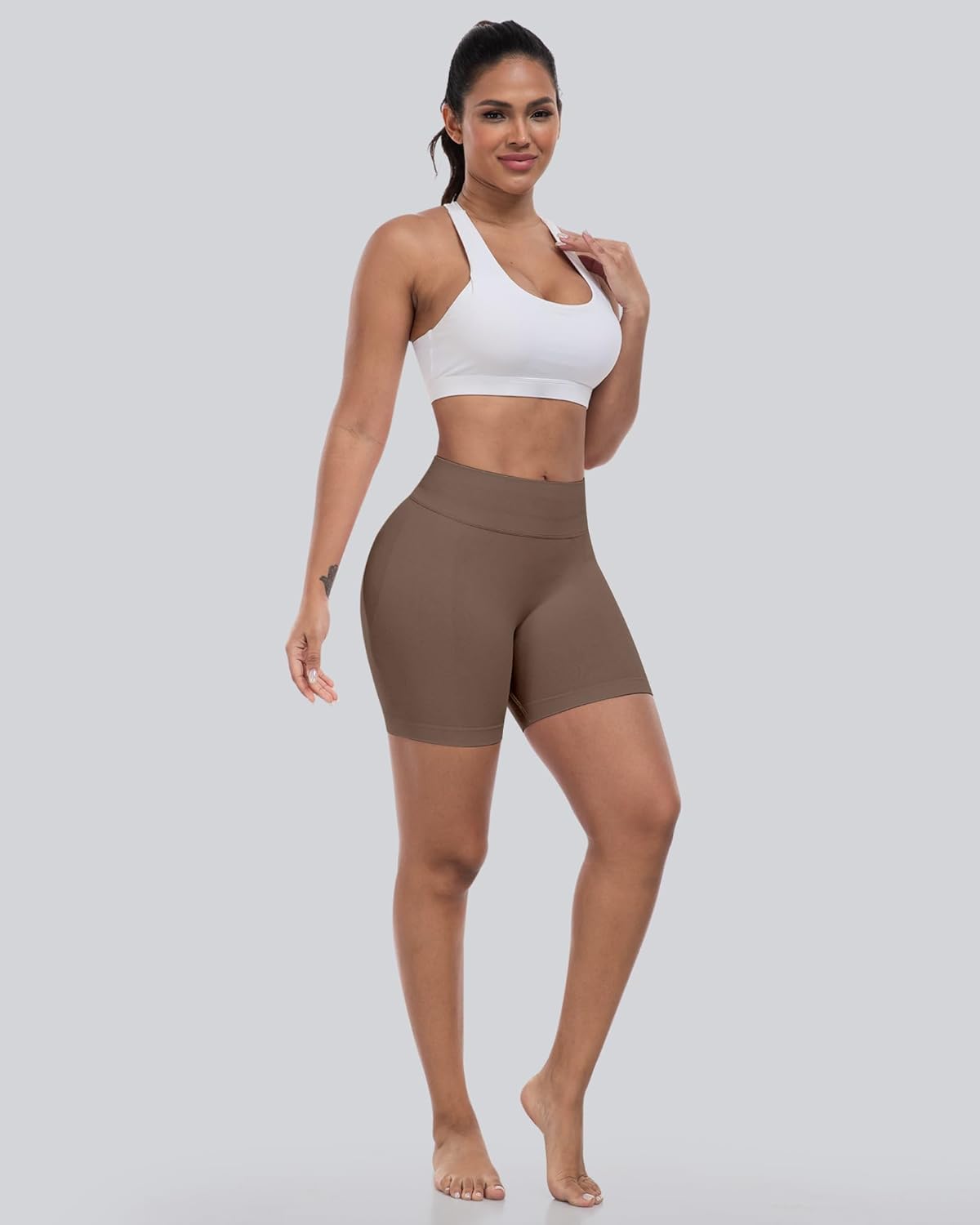 Thumbnail 1 de CHRLEISURE High-Waisted Workout Gym Biker Shorts (4-Piece Set) with Scrunch & Seamless Support