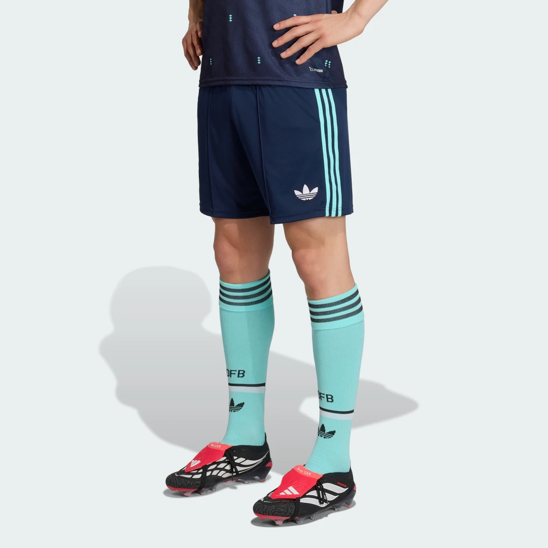 Detalle de Pantalón corto segunda equipación Alemania 26 de Adidas