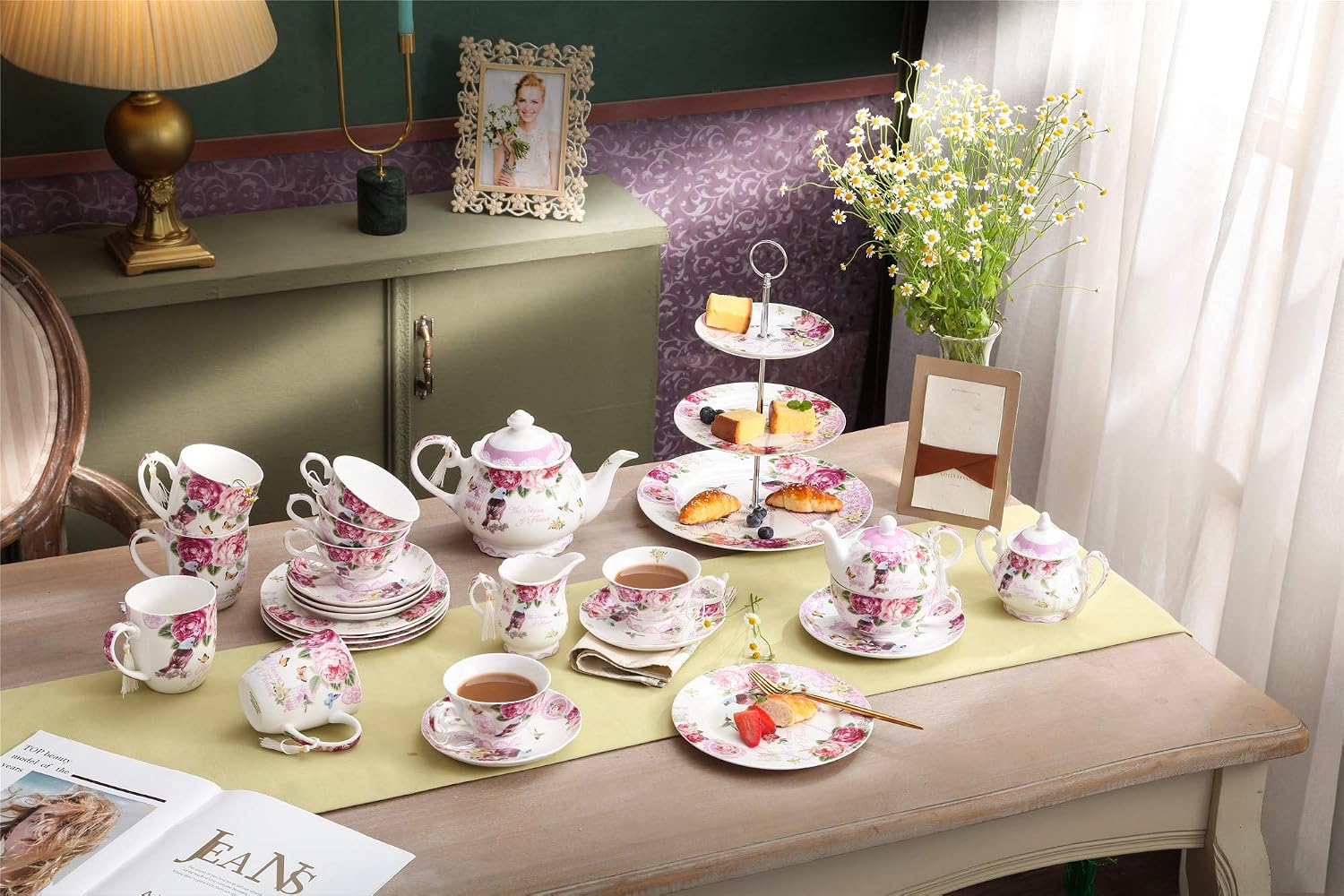 Detalle de London Boutique – 4 porcelanowe talerze deserowe 20,3 cm, szeroki brzeg, Shabby Chic