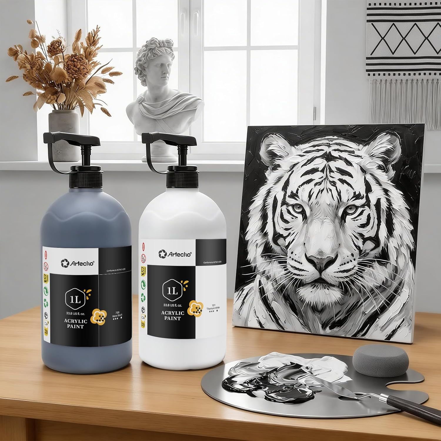 Detalle de Artecho White & Black Acrylic Paint – Large 1000ml Bottle